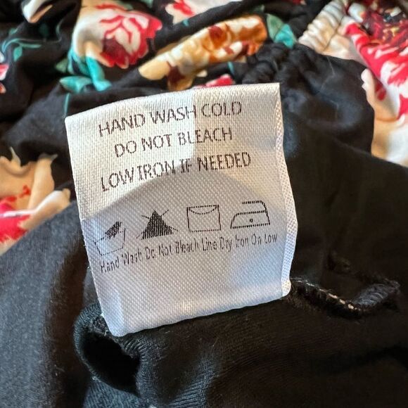 NWT! Jluxlabel floral long sleeve dress - Picture 10 of 13